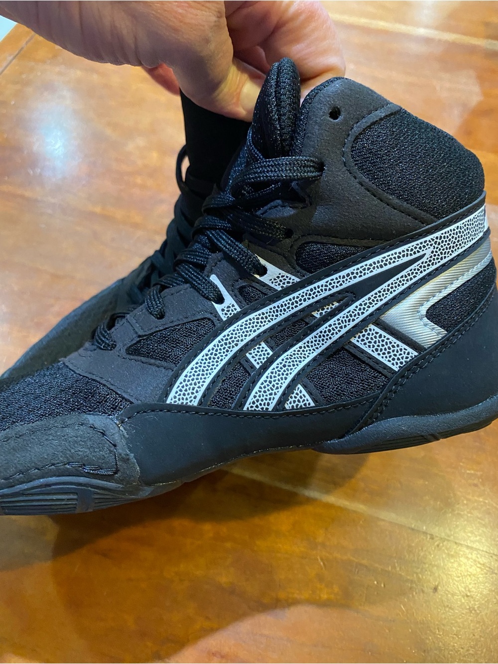 Asics Kids Snapdown Black and Silver High-Top Wrestling Sneakers
